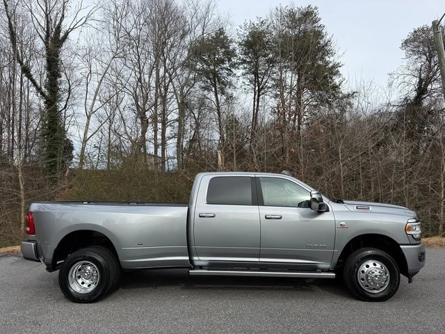 2024 Ram 3500 - Image 5 of 12