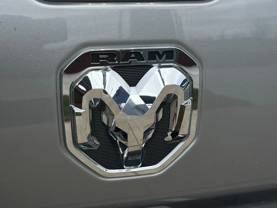 2024 Ram 3500 - Image 10 of 12