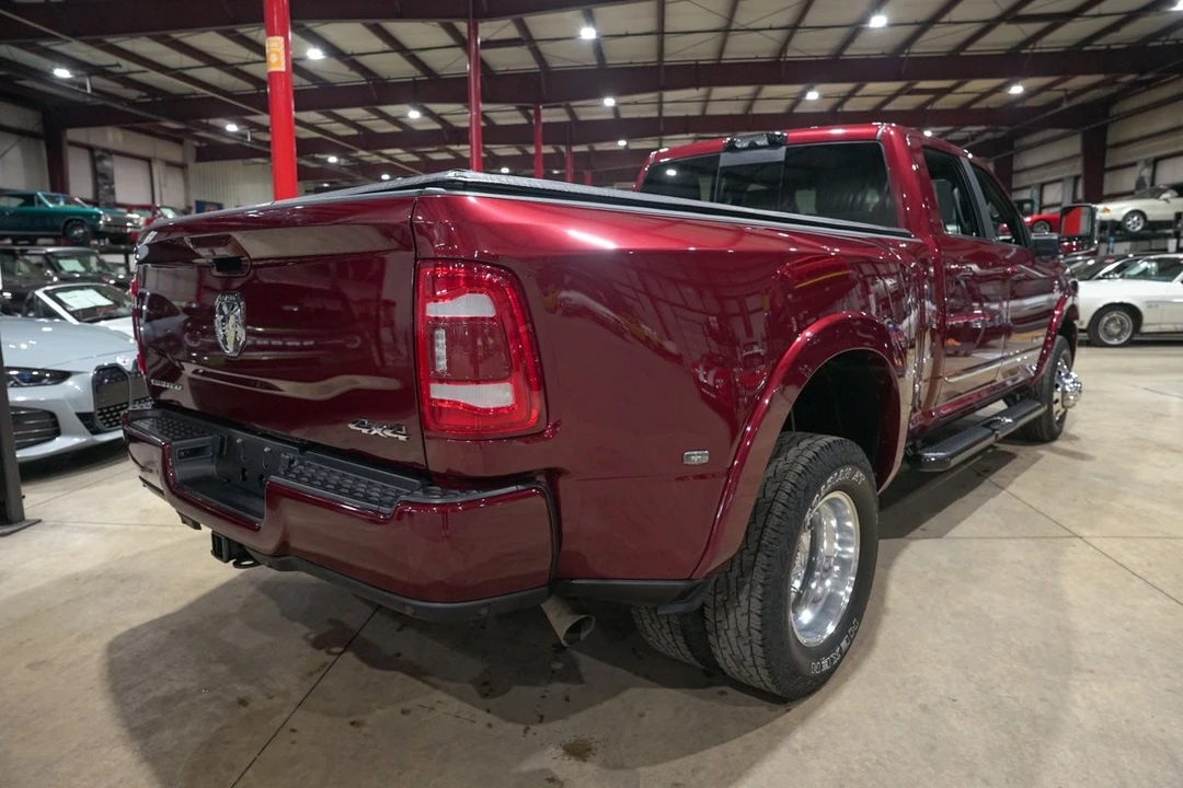 2024 Ram 3500 - Image 8 of 31