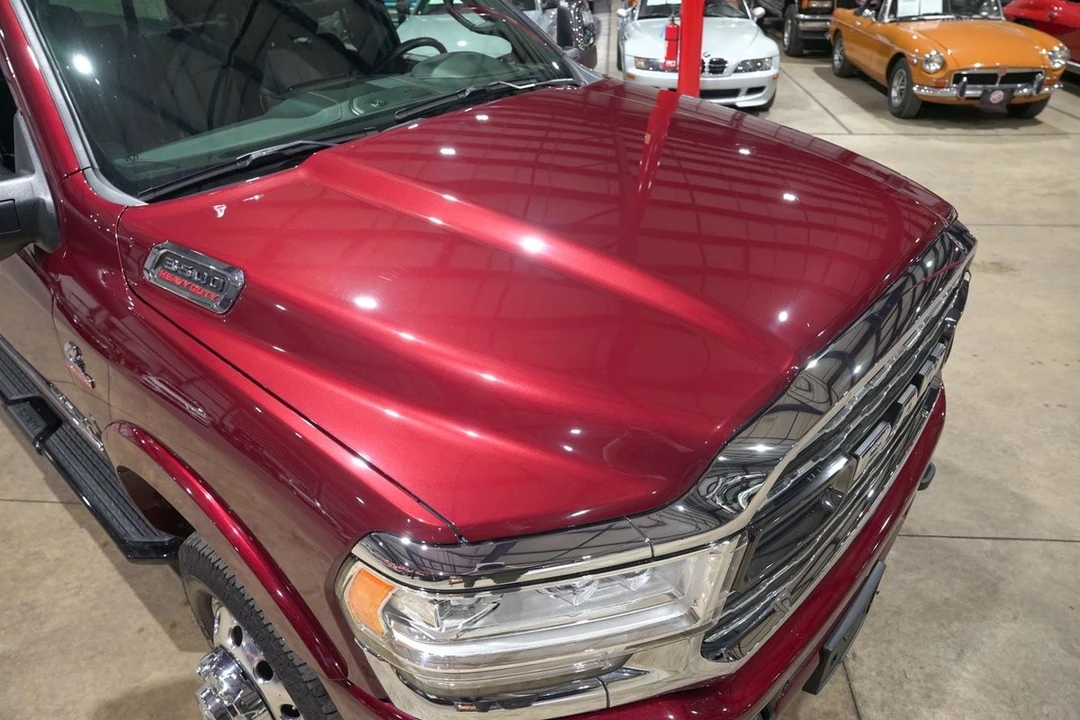 2024 Ram 3500 - Image 18 of 31