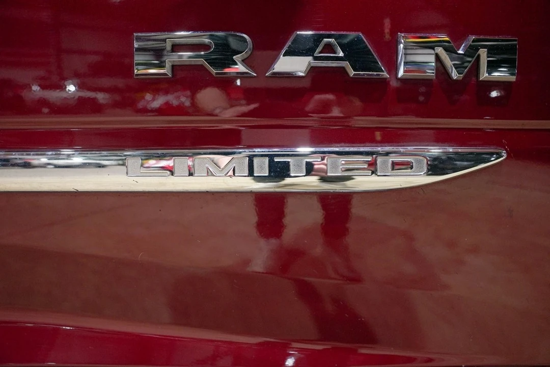 2024 Ram 3500 - Image 28 of 31