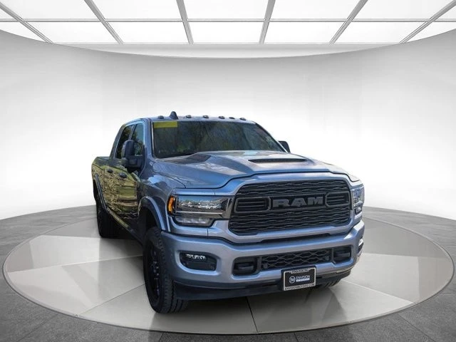 2024 Ram 3500 - Image 4 of 12