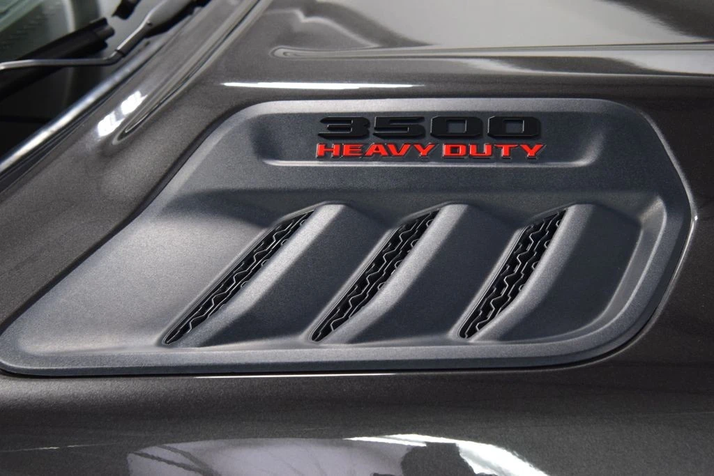 2024 Ram 3500 - Image 17 of 31
