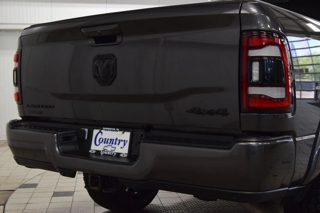 2024 Ram 3500 - Image 25 of 31
