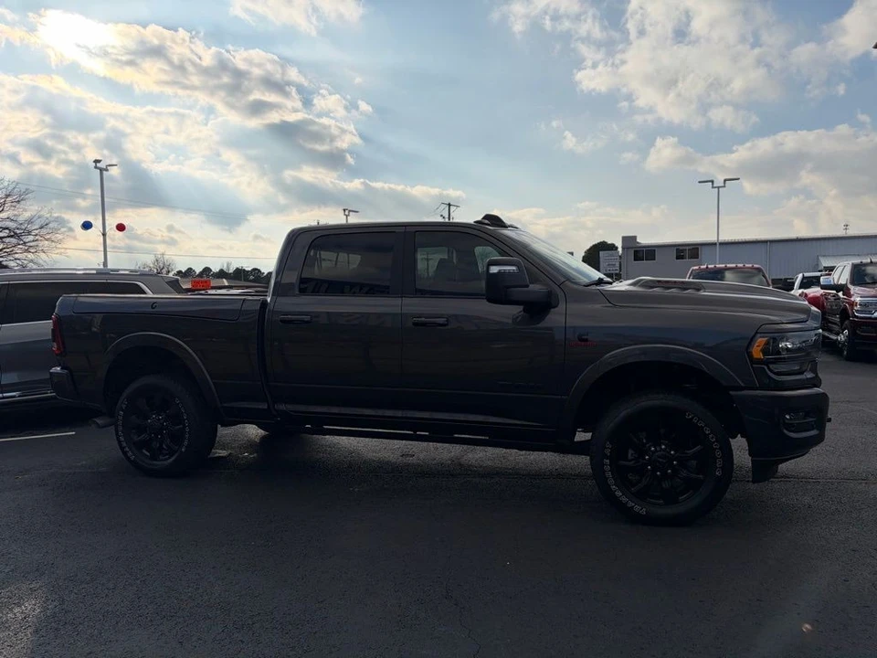 2024 Ram 3500 - Image 5 of 12