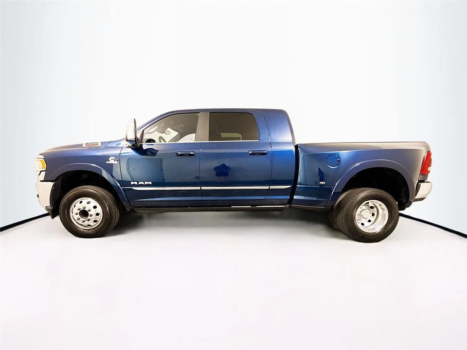 2024 Ram 3500 - Image 29 of 31