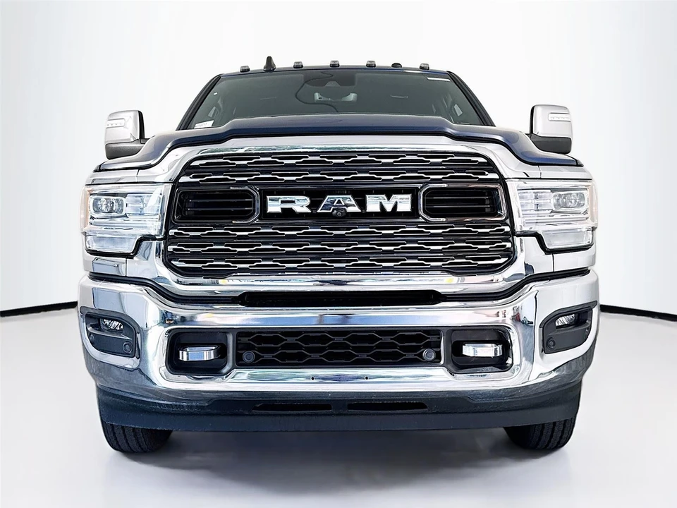 2024 Ram 3500 - Image 26 of 31