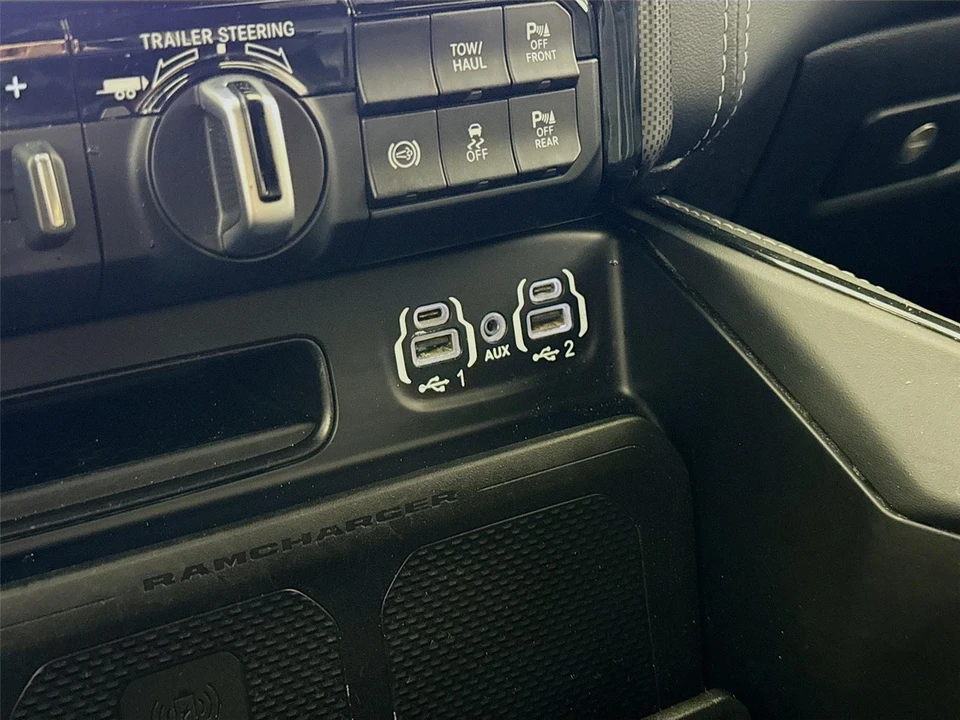 2024 Ram 3500 - Image 18 of 31