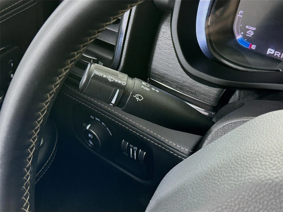 2024 Ram 3500 - Image 5 of 31