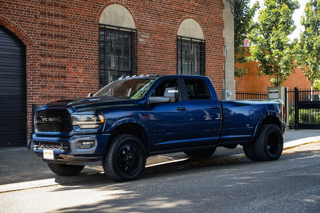 2024 Ram 3500 - Image 6 of 31