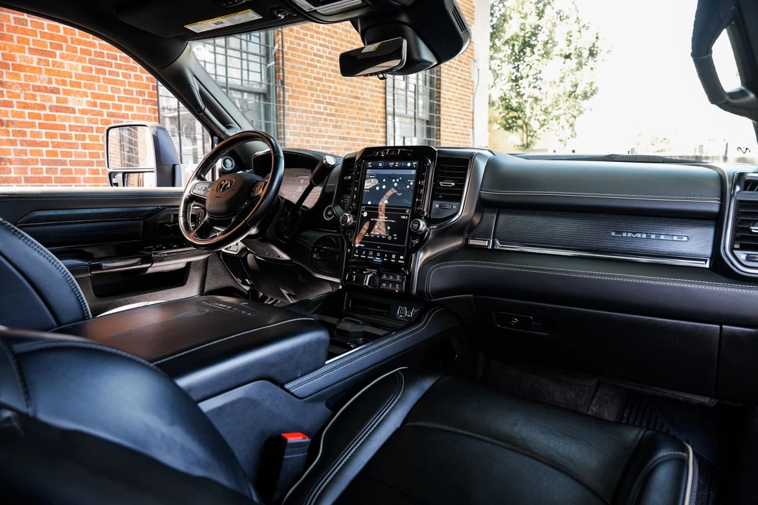2024 Ram 3500 - Image 30 of 31
