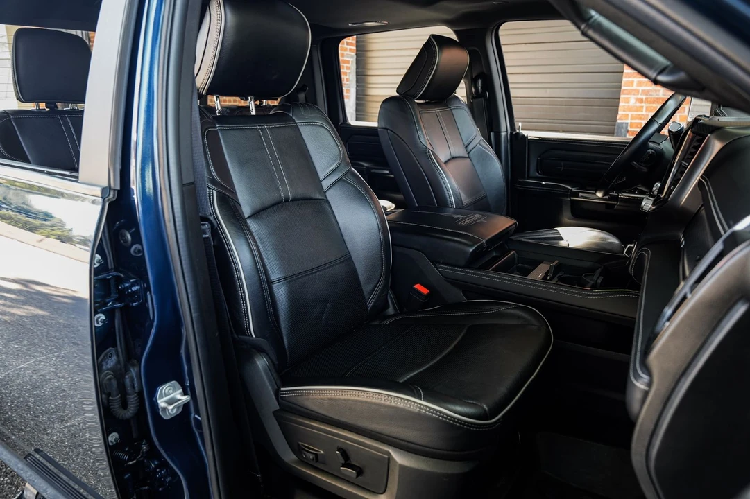 2024 Ram 3500 - Image 27 of 31