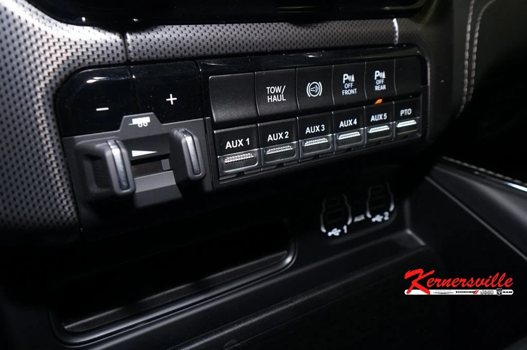 2024 Ram 3500 - Image 18 of 21