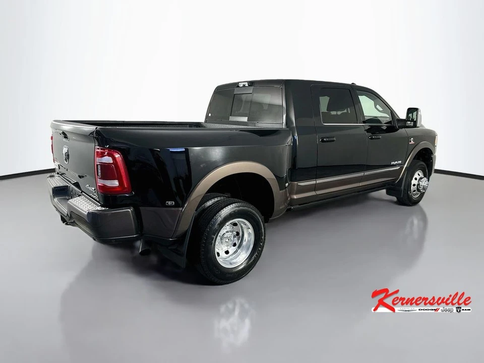 2024 Ram 3500 - Image 7 of 24