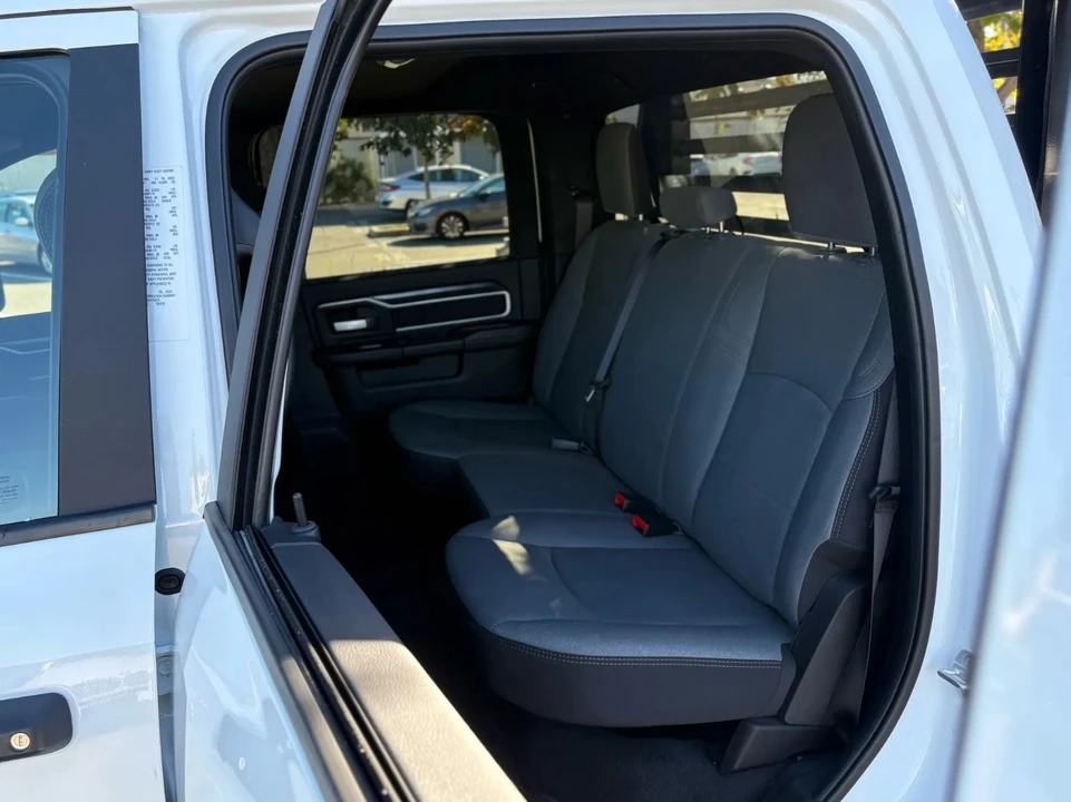 2024 Ram 3500 - Image 12 of 21