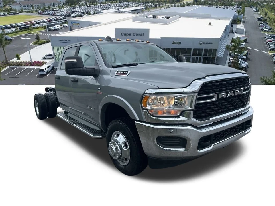 2024 Ram 3500 - Image 3 of 12