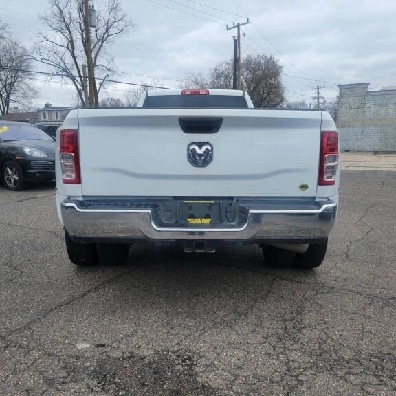 2024 Ram 3500 - Image 5 of 16