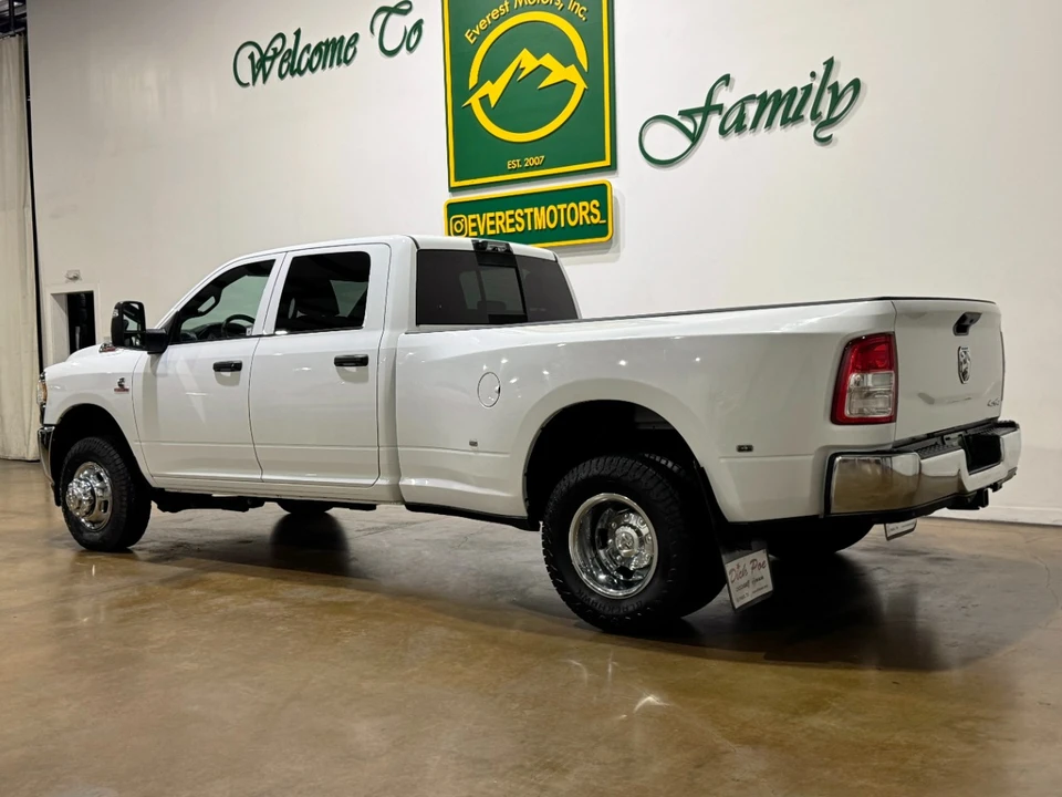 2024 Ram 3500 - Image 6 of 12