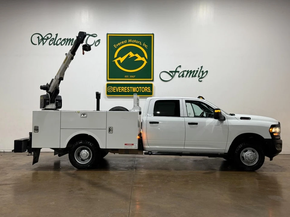 2024 Ram 3500 - Image 13 of 31