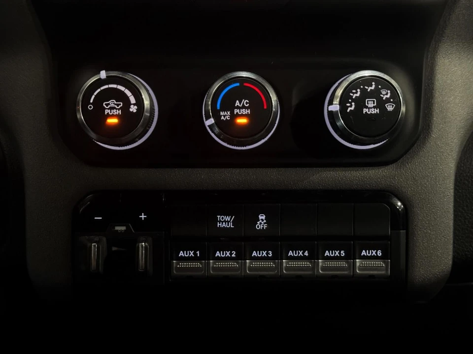 2024 Ram - Image 14 of 31