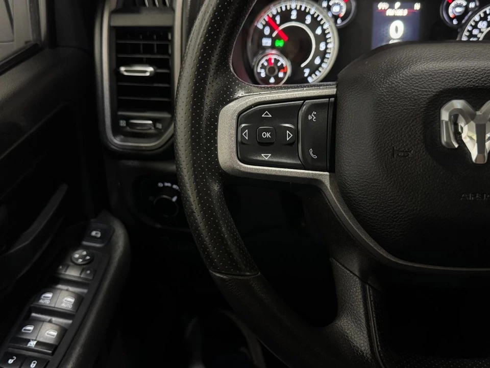 2024 Ram 3500 - Image 27 of 31
