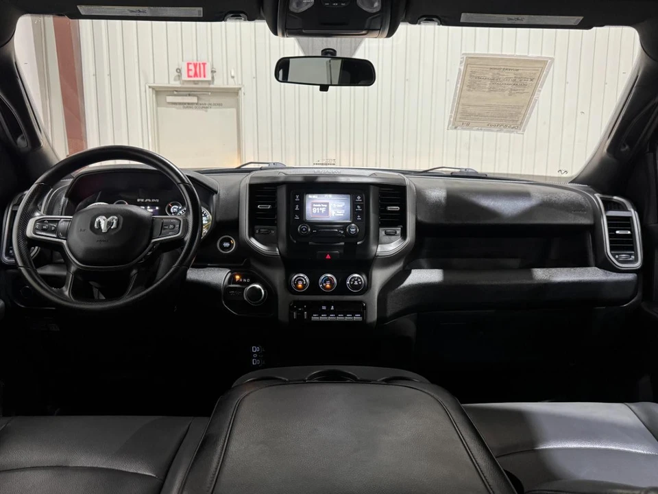 2024 Ram 3500 - Image 25 of 31