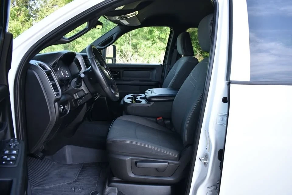 2024 Ram 3500 - Image 5 of 5