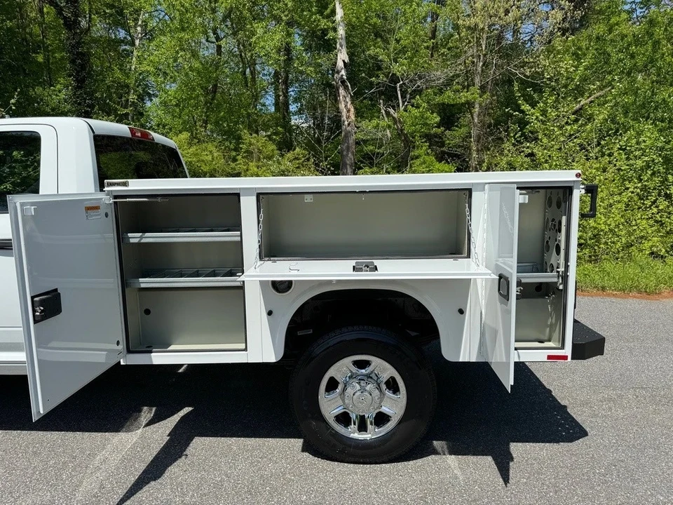 2024 Ram 3500 - Image 12 of 21