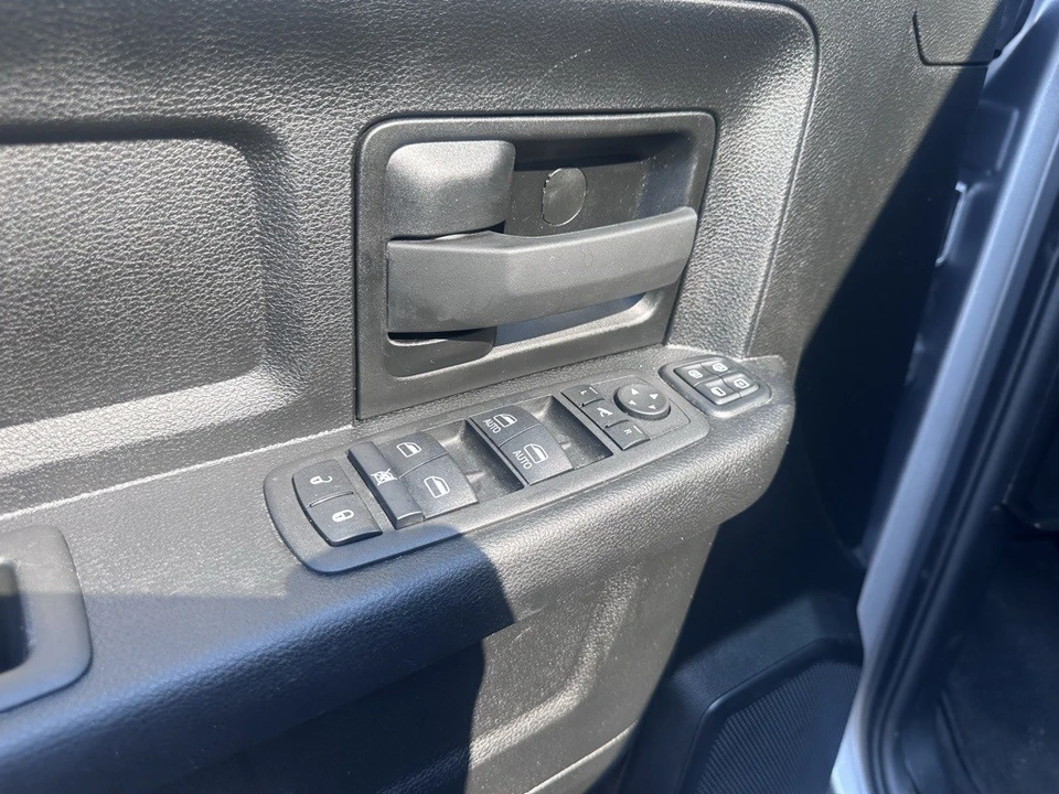 2024 Ram 3500 - Image 4 of 12
