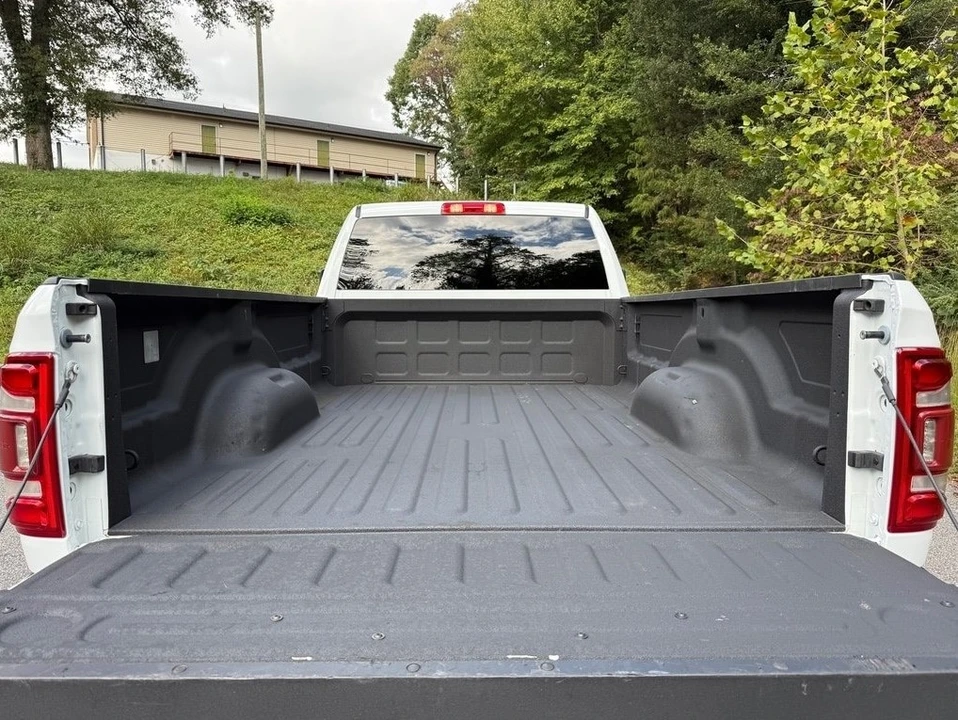 2024 Ram 3500 - Image 8 of 12