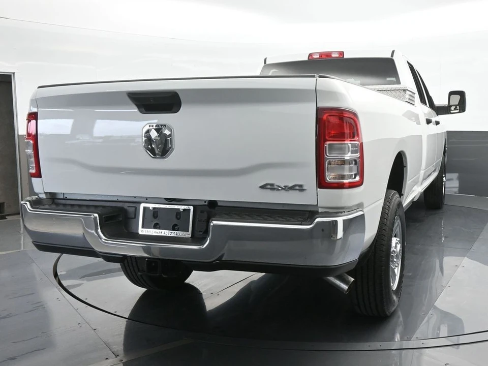 2024 Ram 3500 - Image 5 of 12