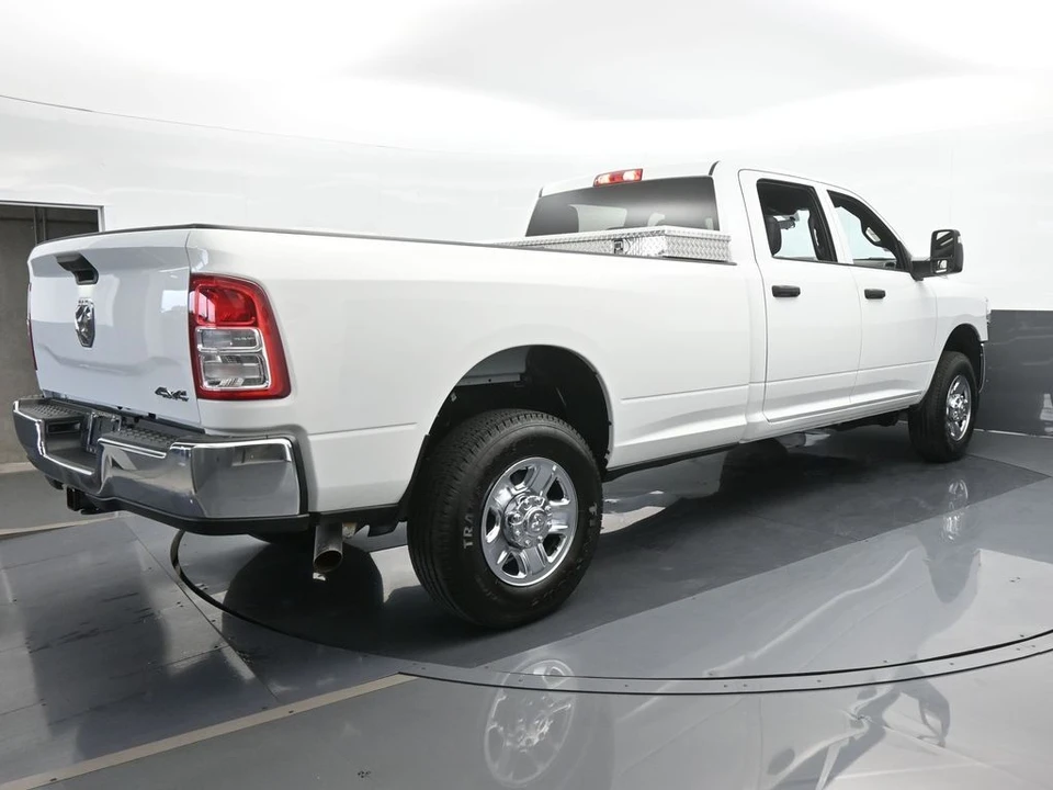 2024 Ram 3500 - Image 6 of 12