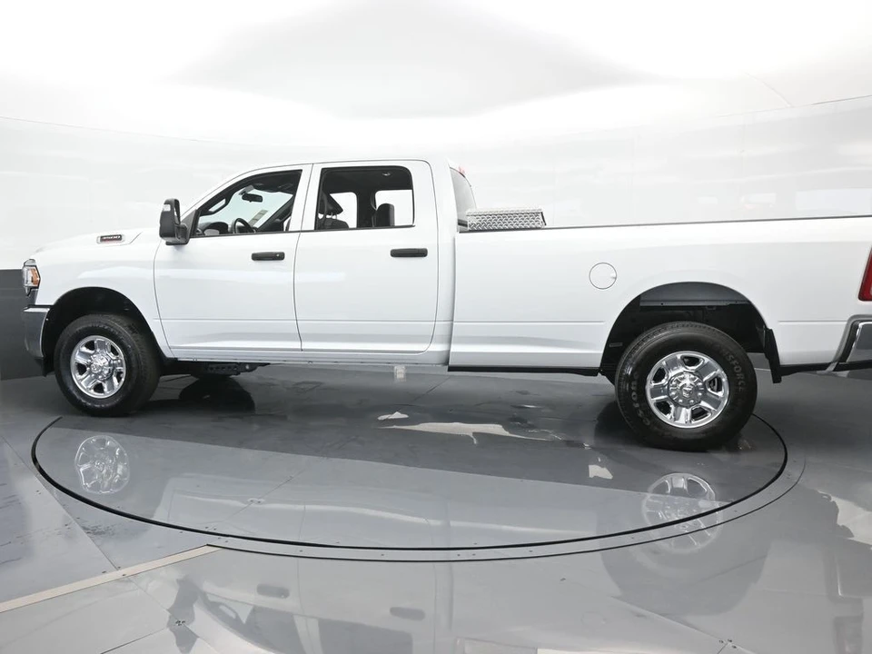 2024 Ram 3500 - Image 3 of 12