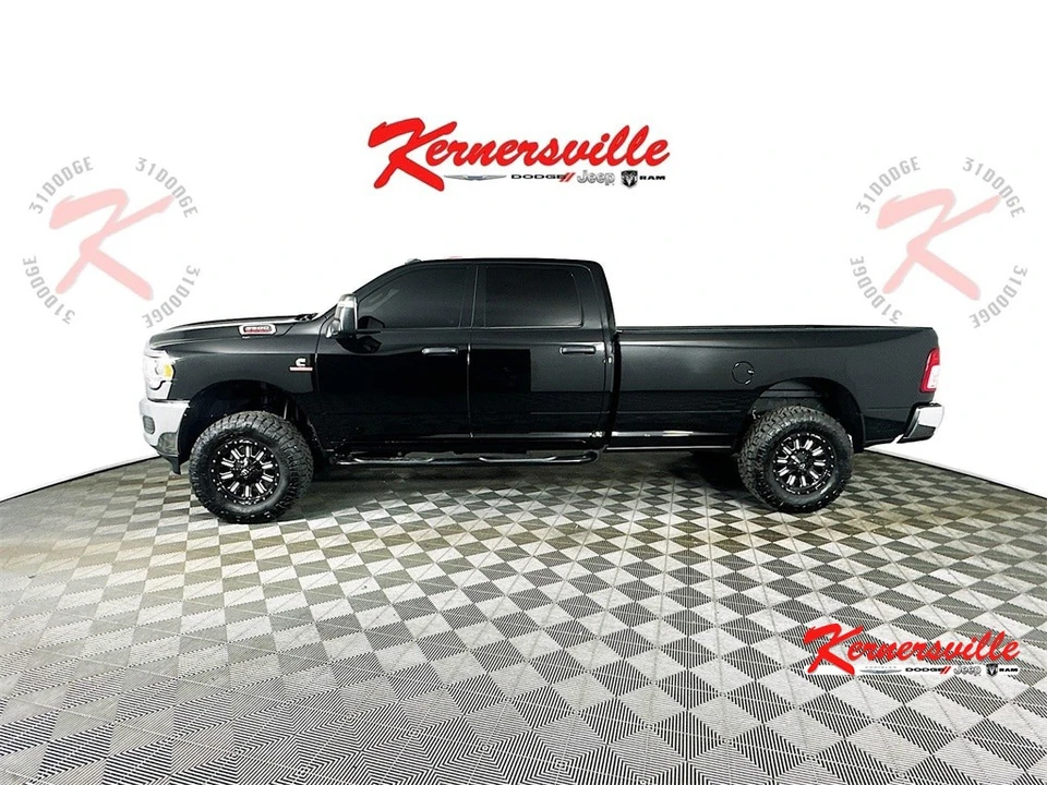 2024 Ram 3500 - Image 4 of 12