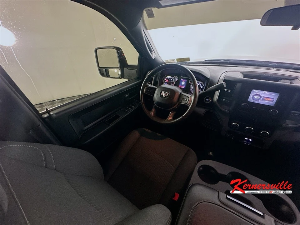 2024 Ram 3500 - Image 9 of 12