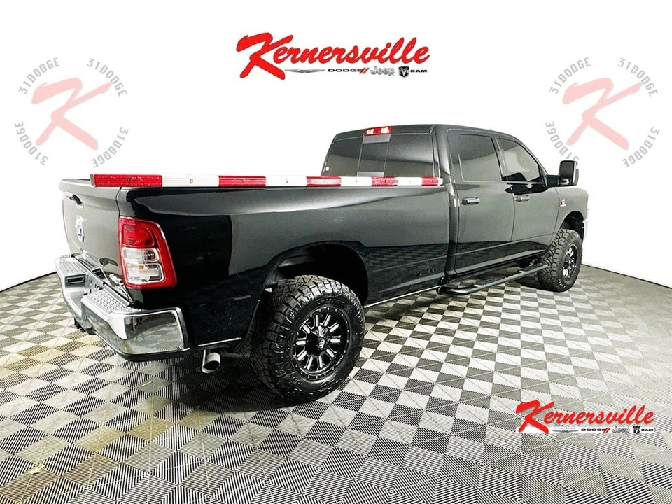 2024 Ram 3500 - Image 7 of 12