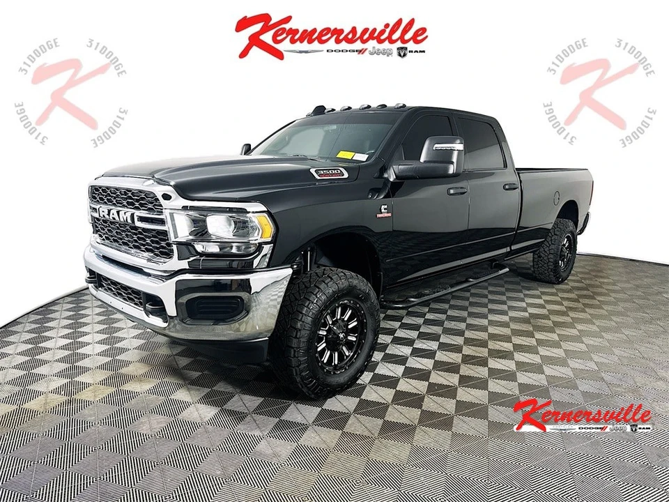 2024 Ram 3500 - Image 3 of 12