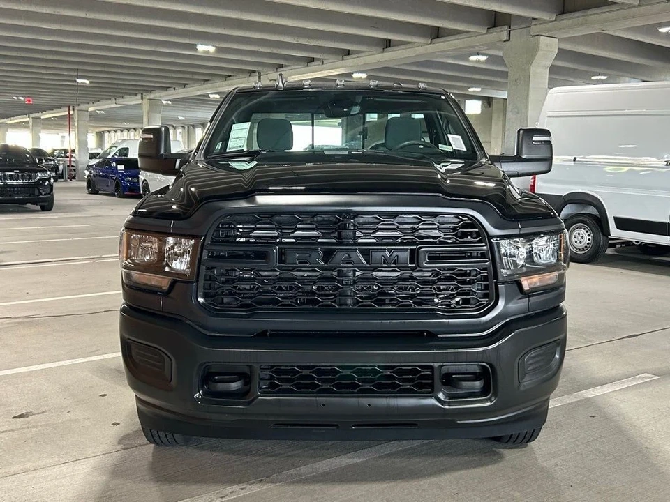 2024 Ram 3500 - Image 8 of 12