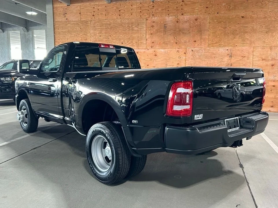 2024 Ram 3500 - Image 6 of 12