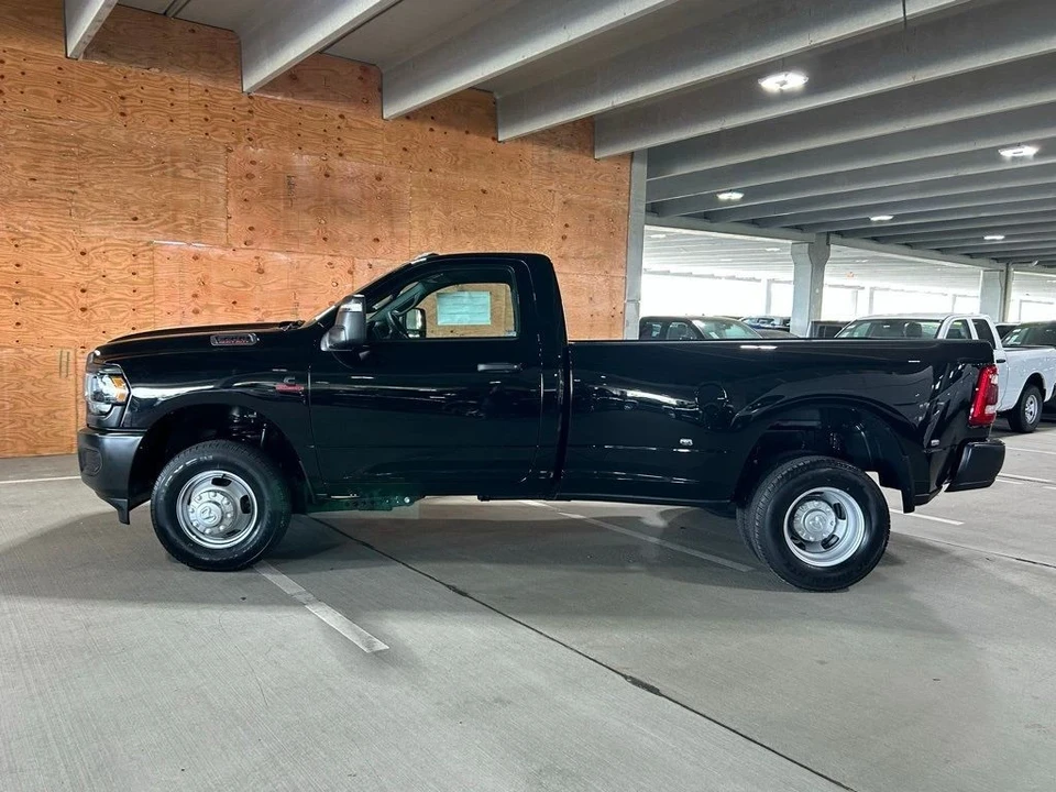 2024 Ram 3500 - Image 7 of 12