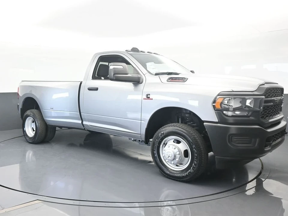 2024 Ram 3500 - Image 8 of 12