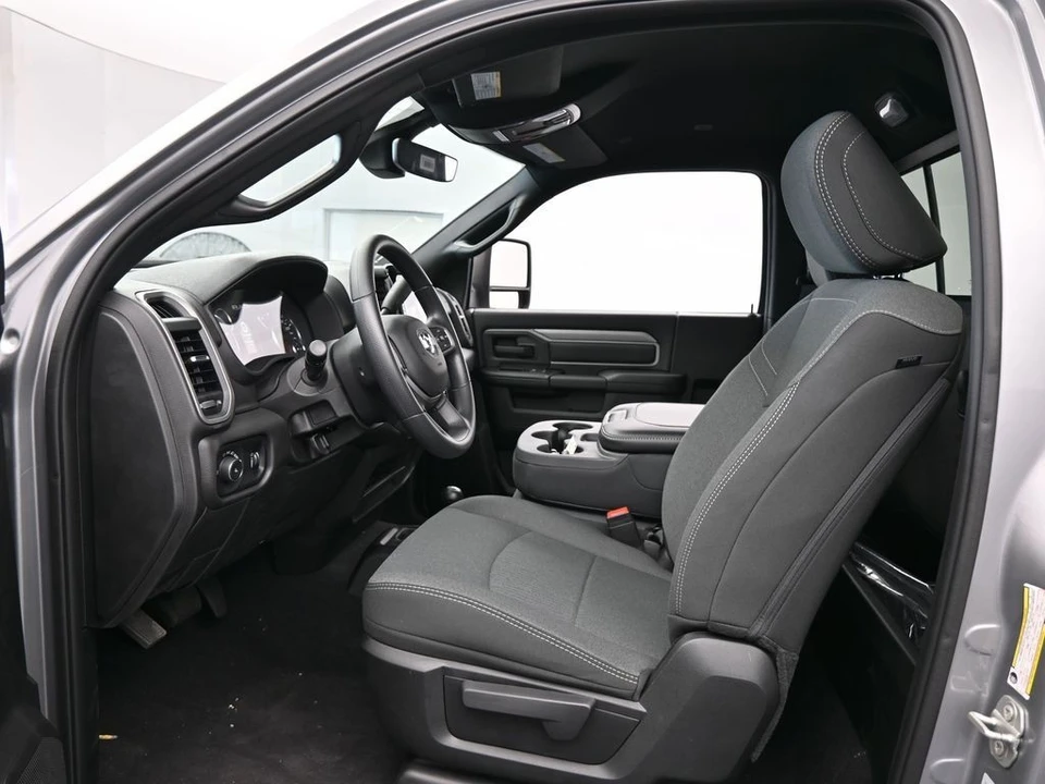 2024 Ram 3500 - Image 11 of 12