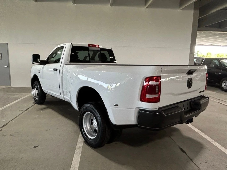 2024 Ram 3500 - Image 5 of 12