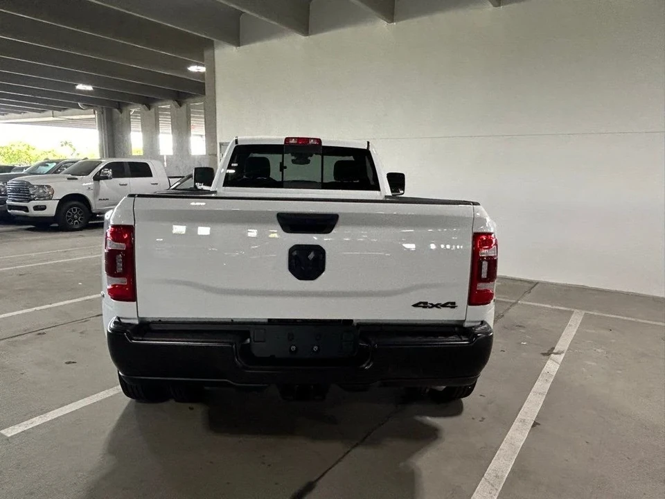 2024 Ram 3500 - Image 4 of 12