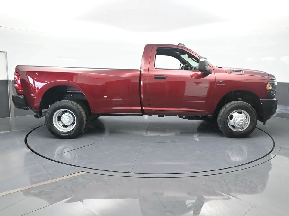 2024 Ram 3500 - Image 7 of 12