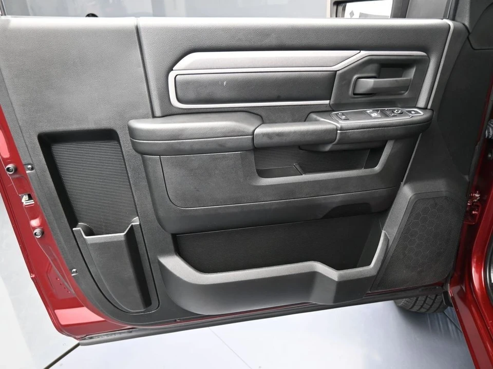 2024 Ram 3500 - Image 12 of 12