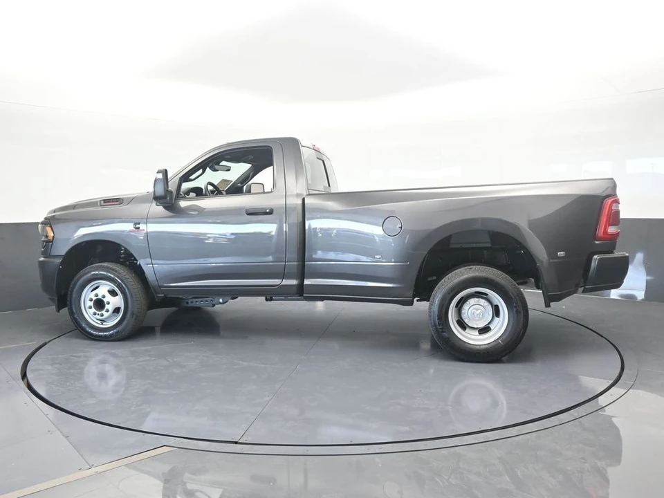 2024 Ram 3500 - Image 3 of 12