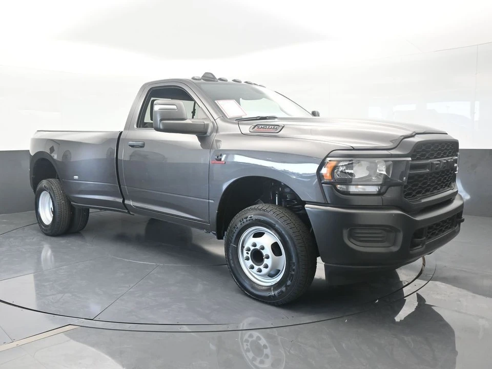 2024 Ram 3500 - Image 8 of 12