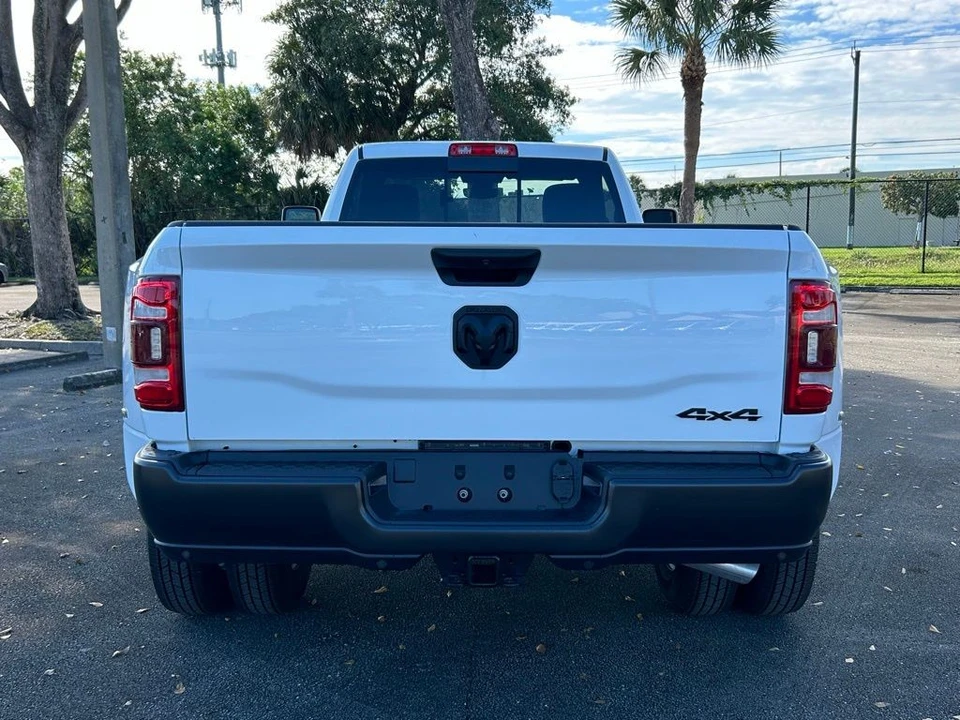 2024 Ram 3500 - Image 5 of 12