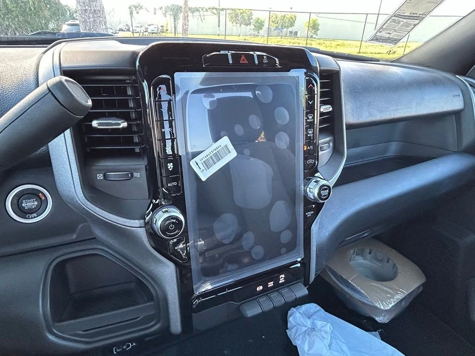 2024 Ram 3500 - Image 10 of 12